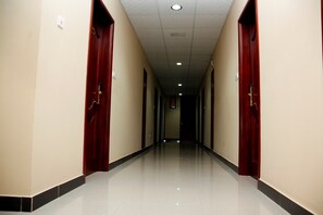 Hallway - Kenlon Hotel (Kampala)