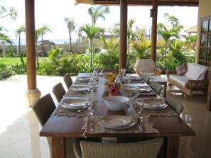 Outdoor dining