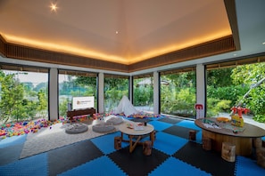 Children’s play area – indoor