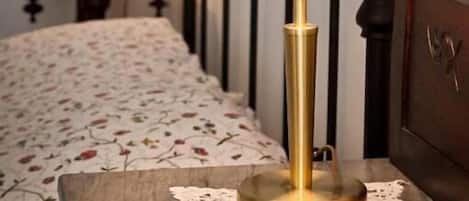 Bureau, Wi-Fi gratuit, draps fournis