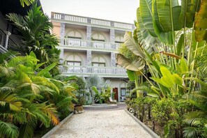 Exterior - Reveal Courtyard in Reveal Angkor (Siem Reap)