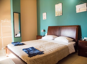 7 bedrooms, free WiFi, bed sheets