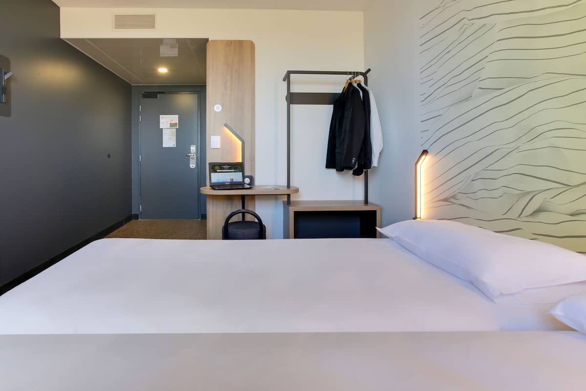 desk, iron/ironing board, free wifi, bed sheets