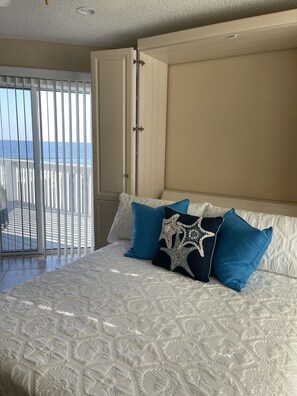 5 室のベッドルーム、デスク、アイロン / アイロン台、WiFi (無料)