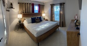 5 bedrooms, desk, iron/ironing board, free WiFi
