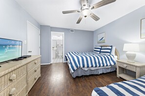 Signature Condo, 2 Bedrooms, Balcony - Harbor Place Condominiums by Hosteeva (Orange Beach)