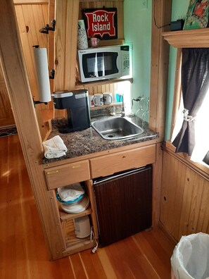 Fridge, microwave, coffee/tea maker, paper towels - Authentic Wooden Rock Island Railroad Caboose (Sturgis)