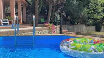 Piscina a l'aire lliure
