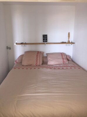 1 chambre, fer et planche Ă repasser, Wi-Fi gratuit