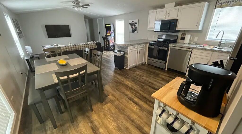 冰箱、微波炉、烤箱、炉灶