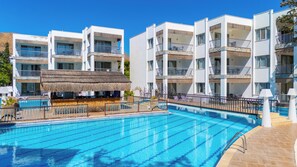 2 kamar tidur, minibar, brankas, dan Wi-Fi gratis