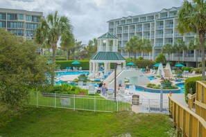 Piscina coperta, piscina all'aperto