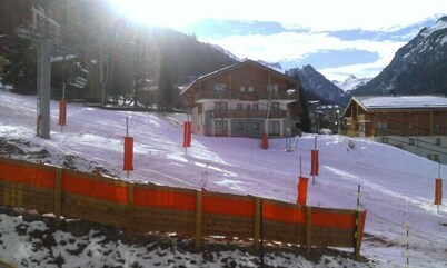 Studio 4personnes facing south and the slopes with Balcony.
