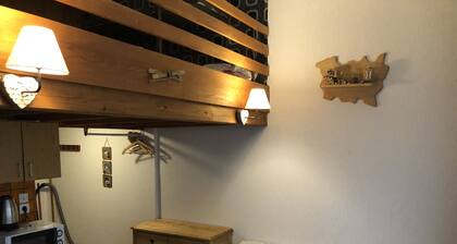 Studio with mezzanine bedroom located on the slopes