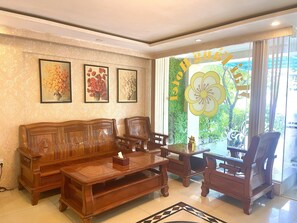 Exterior - Mai Vang Hotel (Ho Chi Minh City)