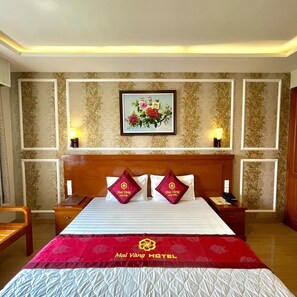 Minibar, in-room safe, desk, blackout curtains