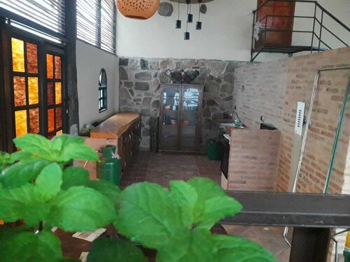 UMPALITA CAVE HOUSE: LITTLE PLACE OF THE GODS