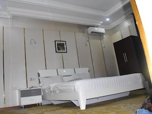 Free WiFi - Square Castle Residence (Lagos)