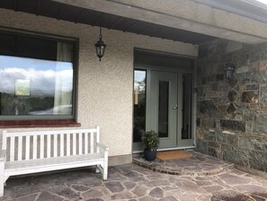 Exterior detail - Luxury House, large mature gardens, completely private, 3km from Kenmare. (Kenmare)