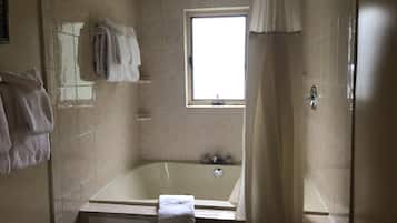 Ensemble douche/baignoire, baignoire Ă jets, sĂšche-cheveux