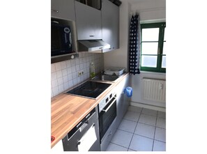 Kühlschrank, Herdplatte, Geschirrspüler