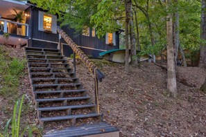 Exterior - Lake Blue Ridge’s Wet Feet Retreat Cottage (Morganton)