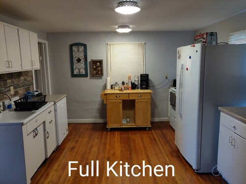 House and Hunting Lodge at Beautiful Webster Lake