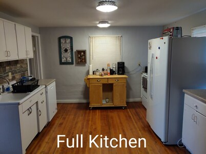 House and Hunting Lodge at Beautiful Webster Lake