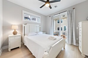 5 Schlafzimmer, Bügeleisen/Bügelbrett, WLAN