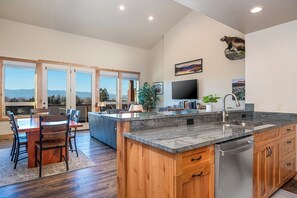 Interior - 4 king beds w/ ensuites | Double the Living Space! (Bigfork)