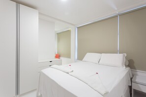 Honeymoon Apartment | Blackout curtains, iron/ironing board, free WiFi, bed sheets