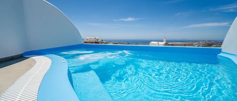 Suite de lujo, piscina privada, vistas al mar | Piscina privada