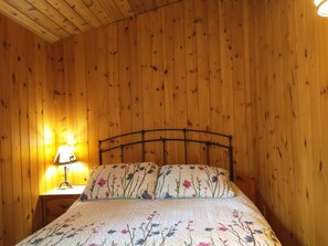 2 多间卧室、床单