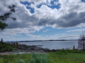 在海滩、沙滩毛巾