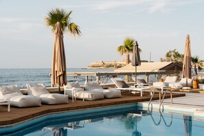 Pool - Petradi Beach Lounge Hotel (Rethymno)