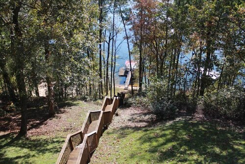 Smith Lake House, Snowbird House, holds 16, Dock & Boat Slip, Cullman County