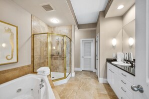 Combined shower/bathtub, jetted bath, hair dryer, towels - New Remodeled Penthouse with Bay & Gulf Views! Complimentary Boat Slip! (Orange Beach)