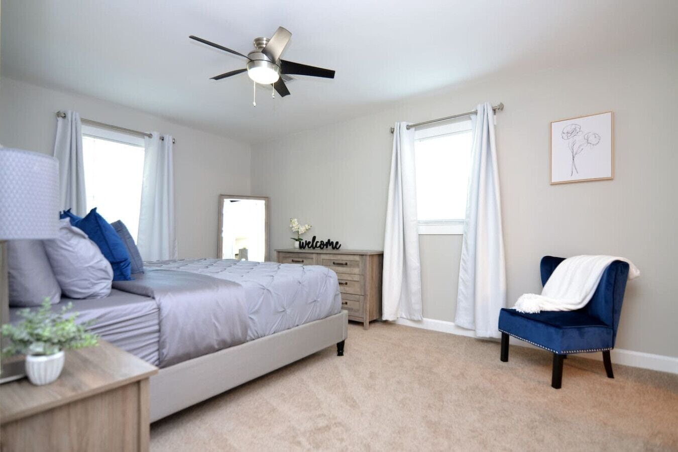 Bügeleisen/Bügelbrett, kostenloses WLAN, Bettwäsche