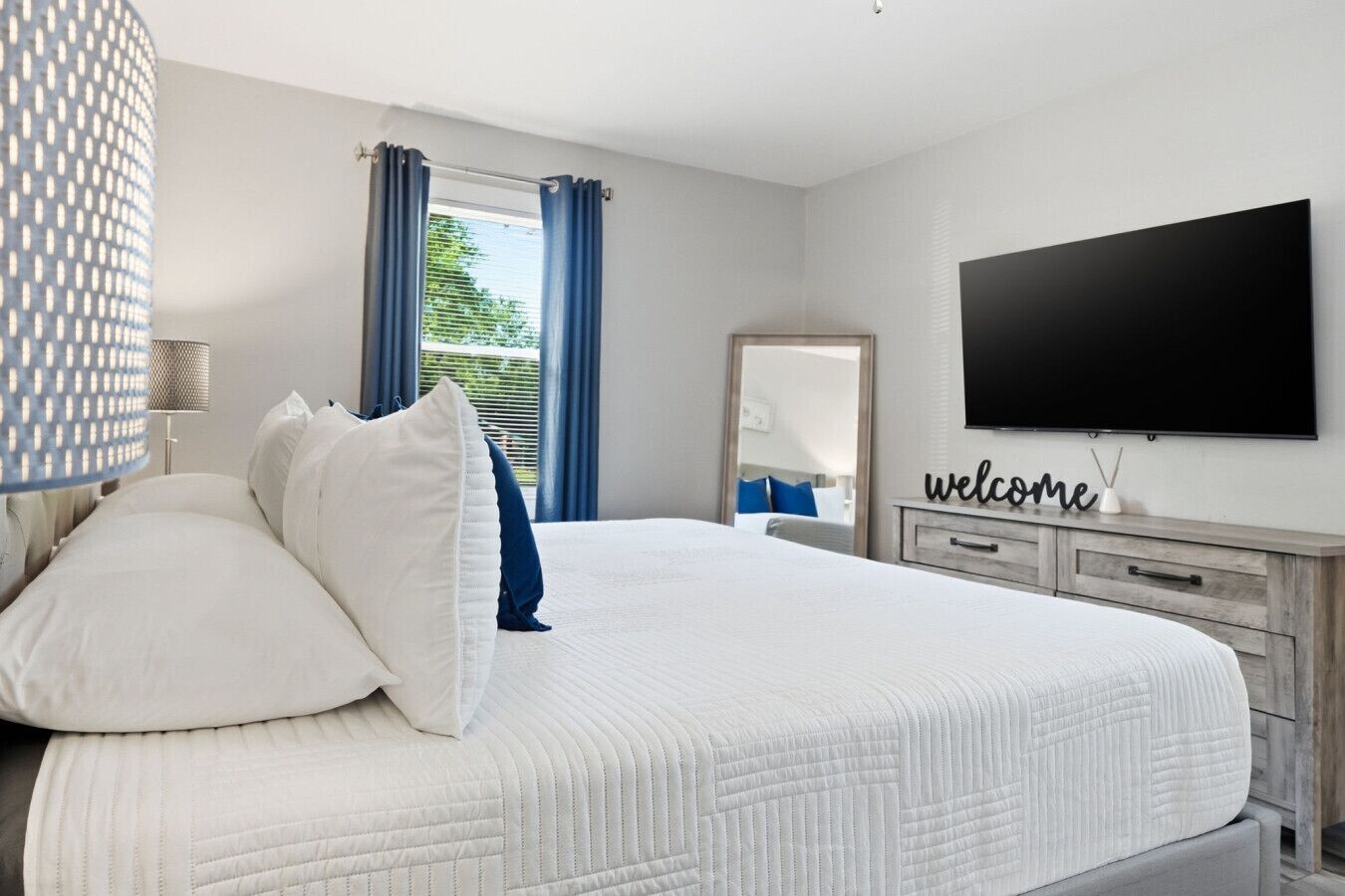 Bügeleisen/Bügelbrett, kostenloses WLAN, Bettwäsche