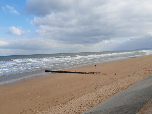Tæt på stranden