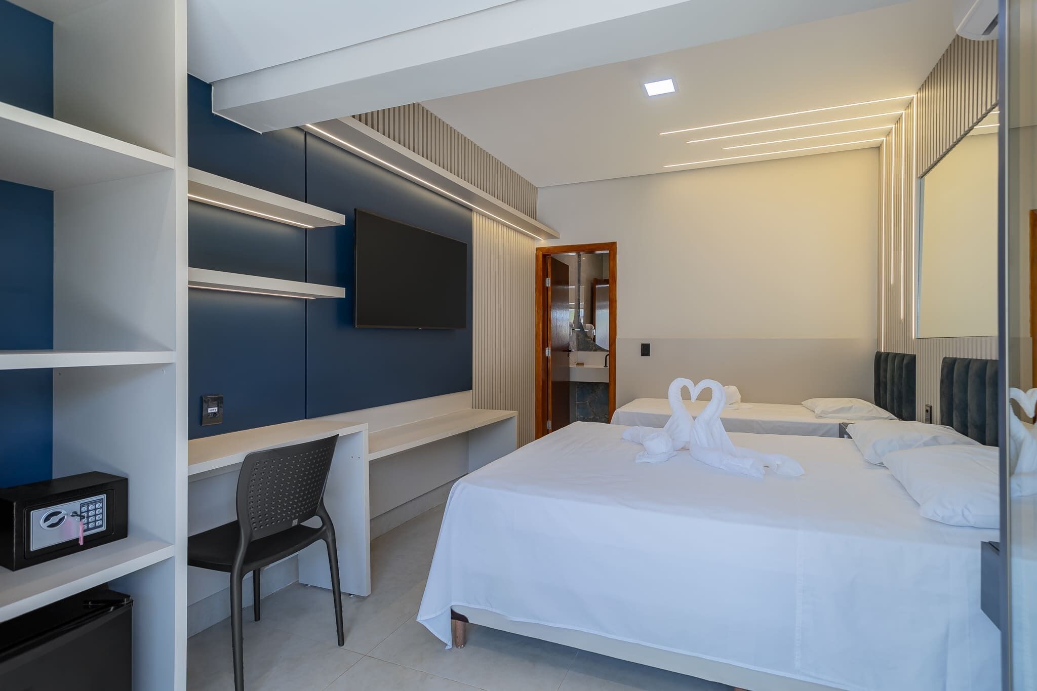 Deluxe Room | Premium bedding, memory-foam beds, minibar, blackout curtains