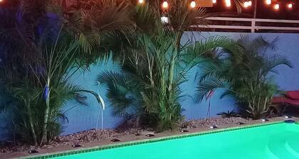 1 bedroom Plus Pull out Couch Luxury Condo located in North Scottsdale Arizona