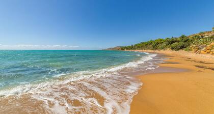 Awesome apartment in Contrada Fiori Sud