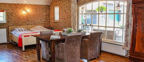 1 habitación, wifi gratis y ropa de cama