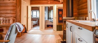 Nice home in Kvam with kitchen