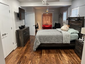 3 Schlafzimmer, Schreibtisch, kostenloses WLAN, Bettwäsche
