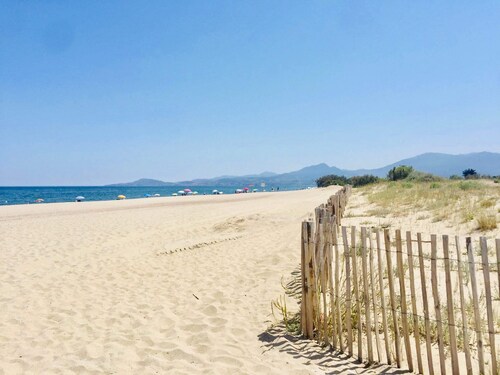 🌺  Studio sur plage avec piscine & balcon vue mer 🌺