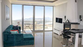 Een smart-tv en een dvd-speler