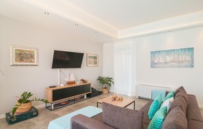 TV, DVD player, stereo