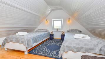 4 quartos, berço de viagem, Wi-Fi de cortesia, roupa de cama